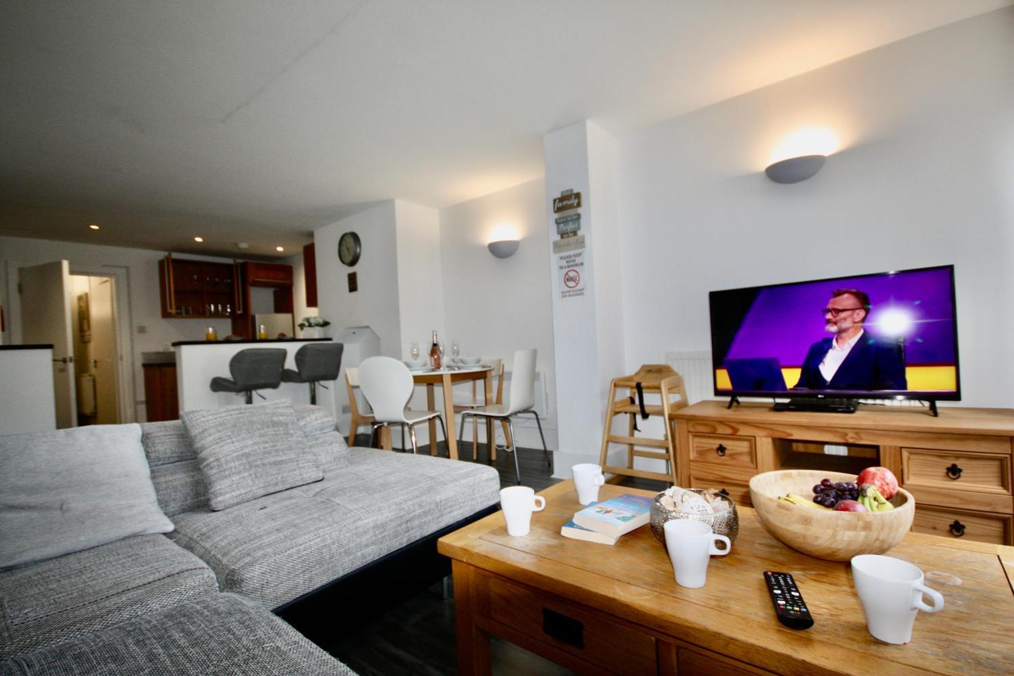 Bournemouth Hot Tub & Sauna Holiday Let Exterior foto